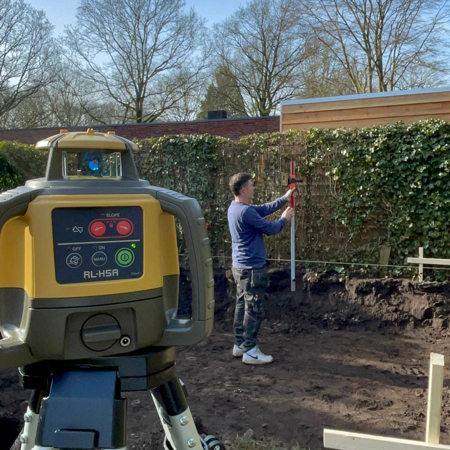 TGSI Topcon RL-H5A Bouwlaser op de werkvloer bij Radboud Schonenburg21